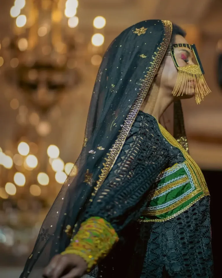 iranian-ethnic-attire-2025-10-1